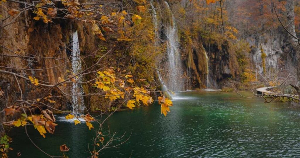 Croatia Camp & Plitvice Lakes Explore Natural Wonders